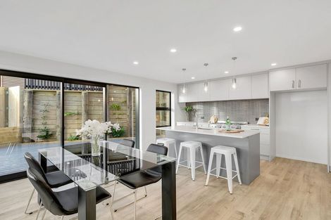 Photo of property in 68 Kakariki Grove, Waikanae, 5036