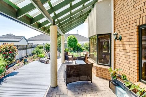 Photo of property in 10 Knightsbridge Place, Taradale, Napier, 4112