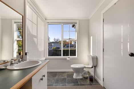 Photo of property in 72 Jickell Street, Hokowhitu, Palmerston North, 4410