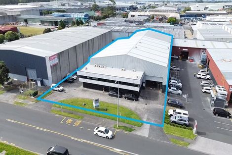 Photo of property in 2 Takaro Avenue, Sockburn, Christchurch, 8042