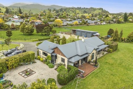 Photo of property in 19 Whiting Drive, Wakefield, 7025