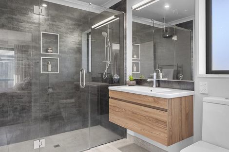 Photo of property in 37 Lock Crescent, Kaiapoi, 7630