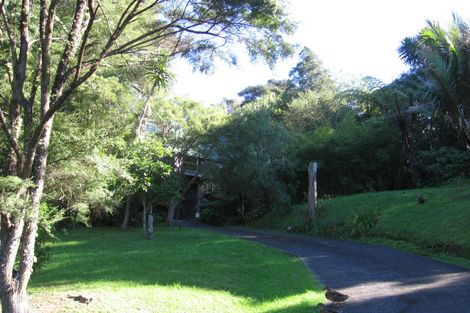 Photo of property in 197 Laingholm Drive, Laingholm, Auckland, 0604