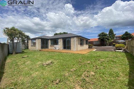 Photo of property in 63a Lynwood Road, New Lynn, Auckland, 0600