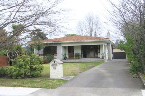 Photo of property in 25 Cambridge Terrace, Taradale, Napier, 4112