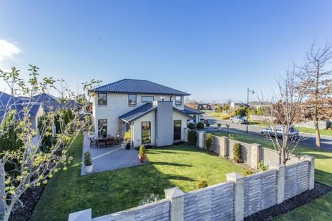Photo of property in 1 Hawthorn Mews, Rangiora, 7400