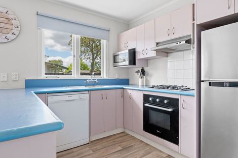 Photo of property in 8 Casper Street, Fairfield, Hamilton, 3214