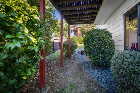 Photo of property in 6 Merehai Place, Snells Beach, 0920