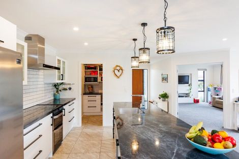 Photo of property in 8 Cherry Place, Feilding, 4702