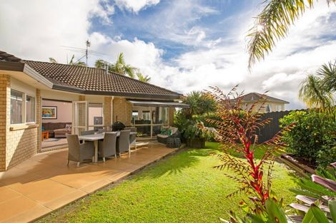 Photo of property in 8 Moycullien Lane, East Tamaki Heights, Auckland, 2016