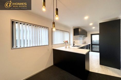 Photo of property in 19a Statesman Street, Henderson, Auckland, 0612