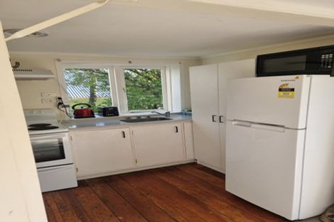 Photo of property in 16 Borlase Street, Brooklyn, Wellington, 6021