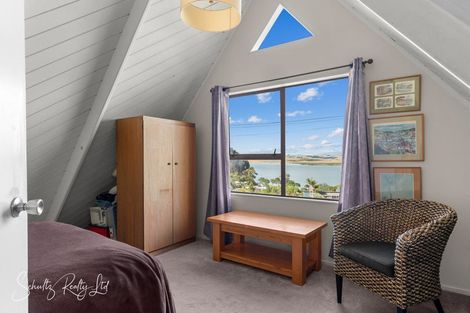 Photo of property in 38 Oxford Street, Whakapirau, Maungaturoto, 0583