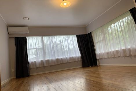 Photo of property in 2/30 Sunnynook Road, Sunnynook, Auckland, 0620