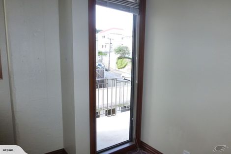 Photo of property in Pirie Street Townhouses, 28/35u Pirie Street, Mount Victoria, Wellington, 6011