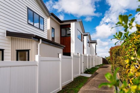 Photo of property in 40 Allington Road, Massey, Auckland, 0614