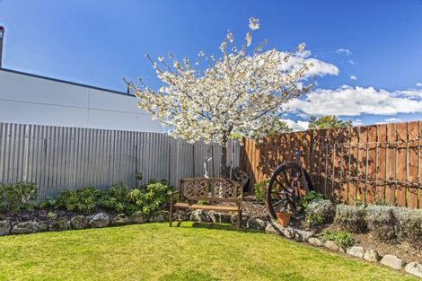 Photo of property in 98a Barry Avenue, Cromwell, 9310