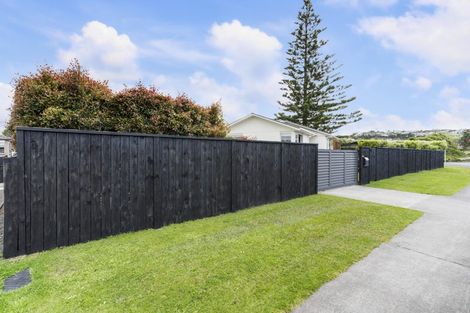 Photo of property in 2 Hatton Road, Orewa, 0931