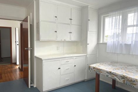 Photo of property in 388-390 George Street, Stokes Valley, Lower Hutt, 5019