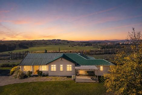Photo of property in 208 Pukeora Scenic Road, Waipukurau, 4281