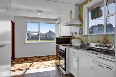 Photo of property in 277 South Road, Hawera, 4610