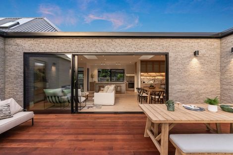 Photo of property in 21 William Gilbert Drive, Mangawhai, 0505