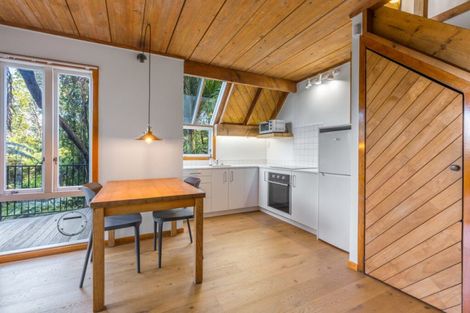 Photo of property in 40 Otitori Bay Road, Titirangi, Auckland, 0604