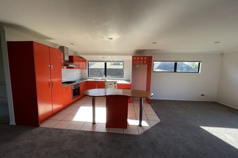 Photo of property in 12 Lone Tree Avenue, Te Atatu Peninsula, Auckland, 0610