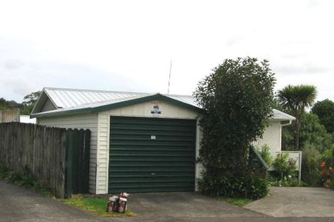Photo of property in 2/11 Kahikatea Place, Ranui, Auckland, 0612