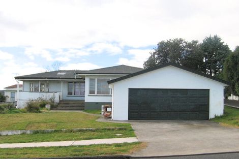 Photo of property in 5 View Road, Papakura, 2110