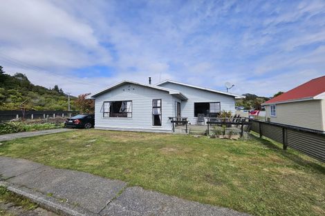 Photo of property in 59 Inverness Street, Dunollie, Runanga, 7803