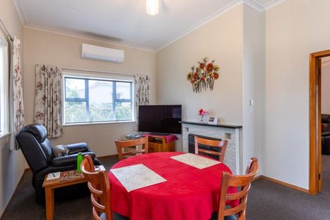 Photo of property in 37 Fox Street, Woodville, 4920