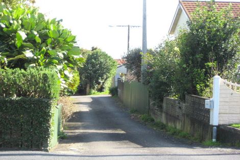 Photo of property in 112b Hine Street, New Plymouth, 4310