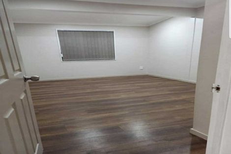 Photo of property in 232 Botany Road, Golflands, Auckland, 2013
