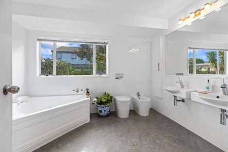 Photo of property in 33c Tay Street, Mount Maunganui, 3116