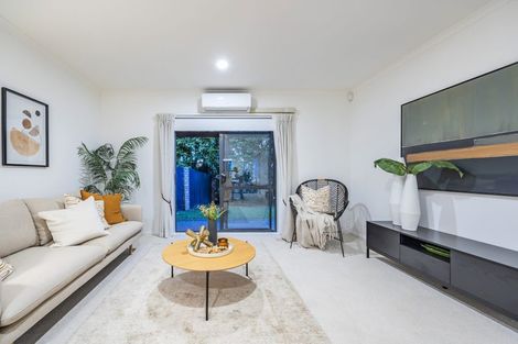 Photo of property in 1/4 Charlenne Close, Ranui, Auckland, 0612