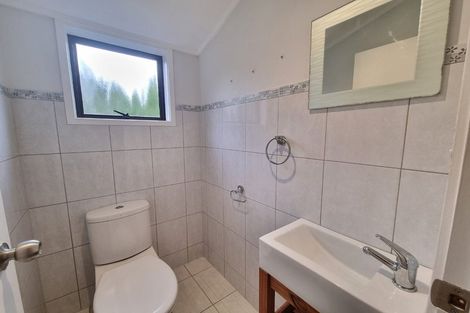 Photo of property in 2/88 Glamorgan Drive, Torbay, Auckland, 0630
