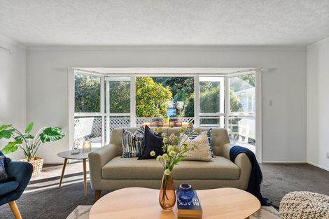 Photo of property in 10 Tui Terrace, Tawa, Wellington, 5028