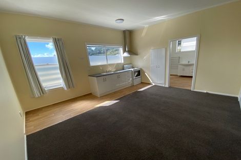 Photo of property in Rowena Hostel, 61 Ellice Street, Mount Victoria, Wellington, 6011