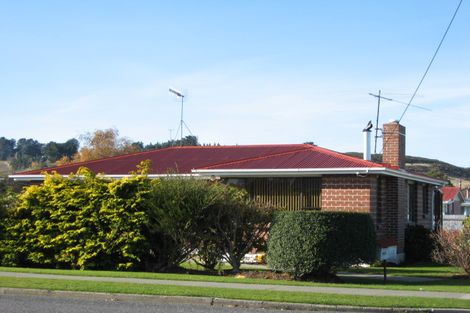 Photo of property in 43 Hamilton Street, East Gore, Gore, 9710