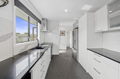 Photo of property in 143 Clevedon Road, Papakura, 2110
