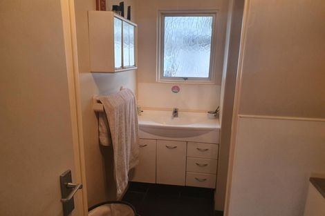 Photo of property in 39 Mangorei Road, Strandon, New Plymouth, 4312