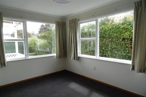 Photo of property in 9 Valkyria Place, Beach Haven, Auckland, 0626