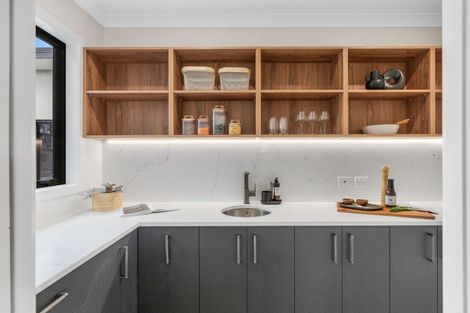 Photo of property in 26 Phoenix Palms Grove, Levin, 5510