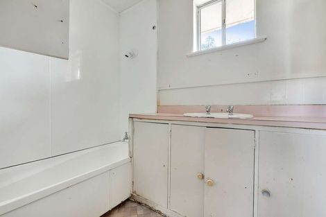 Photo of property in 122 Mallard Drive, Selwyn Heights, Rotorua, 3015