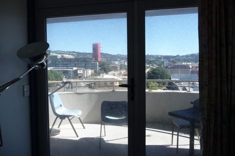 Photo of property in Grandstand Apartments, 11/80u Kent Terrace, Mount Victoria, Wellington, 6011
