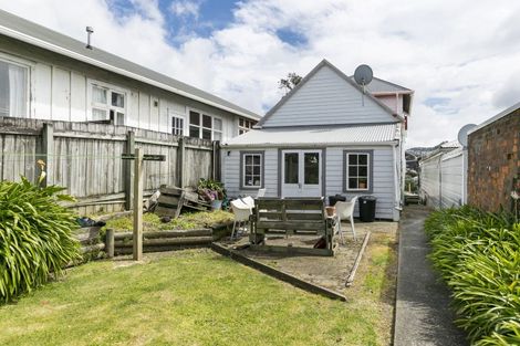 Photo of property in 15 Bidwill Street, Mount Cook, Wellington, 6021