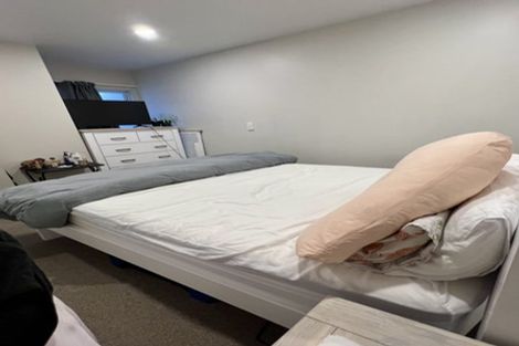 Photo of property in 19 Castleford Street, Green Bay, Auckland, 0604