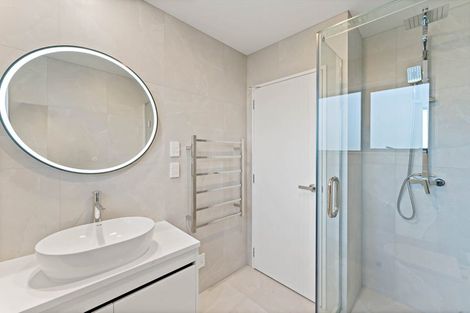 Photo of property in 1/16 Binsted Road, New Lynn, Auckland, 0600