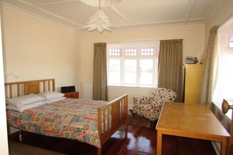 Photo of property in 19 Overtoun Terrace, Hataitai, Wellington, 6021